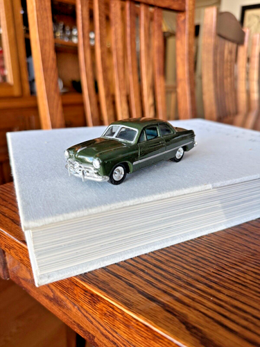 Vintage ERTL 1949 Ford Coupe Green Car - Picture 4 of 11