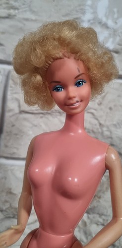 BARBIE doll blonde SUPERSTAR PRETTY CHANGES corpo TAIWAN Mattel anni 70 - Foto 2 di 9