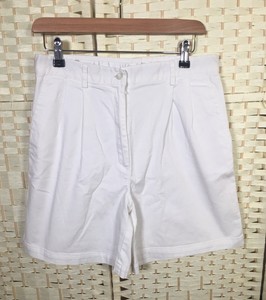 white summer shorts ladies