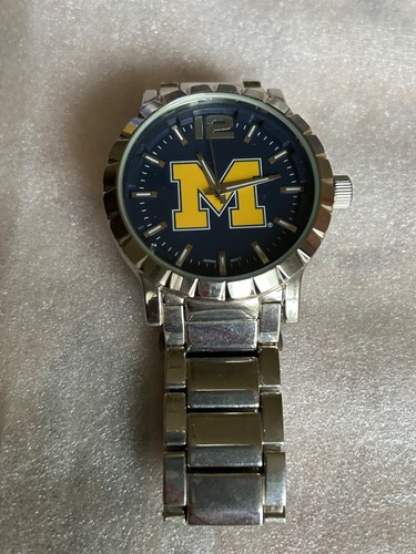 Impressive Stainless University of Michigan Chunky Wristwatch /b - Picture 3 of 9