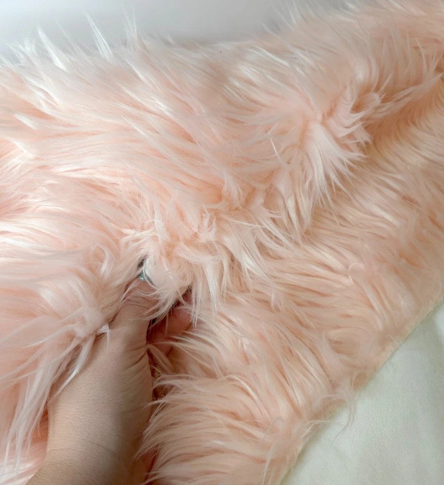 SAFAVIEH Faux Sheep Skin Collection FSS235G Pink Rug 2'X3' Photography - Image 2 of 3