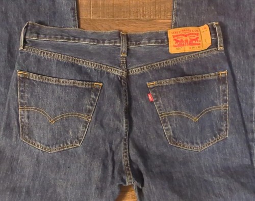 Pantalones de mezclilla para hombre Levis 501 botón mosca 36x30 azul oscuro lavado medio desgastado recto - Imagen 11 de 21