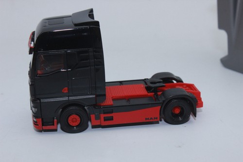 HERPA - MAN eTGX GX camion solo 4x2 nero - 1/87 - HER317092 - Foto 6 di 6