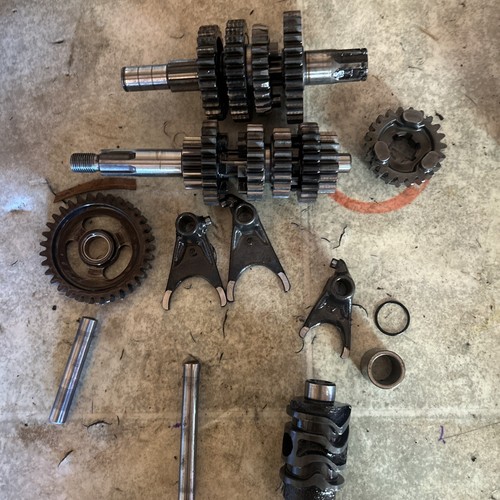1997 Kx100 Transmission Gear Box Main Counter Shaft - Picture 2 of 10