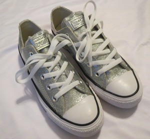 silver glitter converse size 6