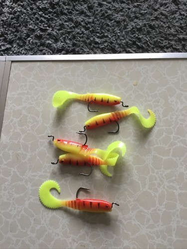 Esche Gelatina Morbida Con Ganci 70 Ml Esca #2/0 Gancio Tuta Perch Pike Cod e Pollock - Foto 2 di 5