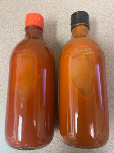 Valentina hot sauce. Hot sauce & extra hot. 12.5 fl oz (370 ml). 2 bottles. - Picture 3 of 3