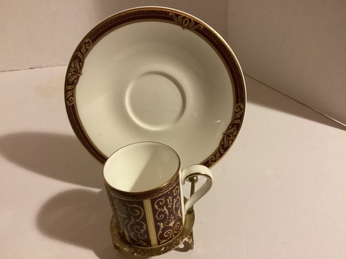 Vintage Royal Doulton Tennyson 1996 RD Flat Espresso Cup and Saucer Set - Picture 12 of 16