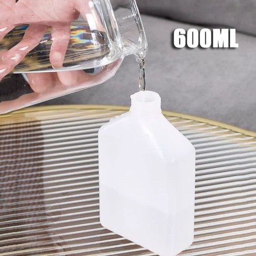 Toilet Shape Cats Drinking Dispenser 600ml Water Bottle Pet Supplies - Picture 5 of 9