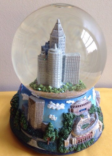ATLANTA, GA MUSIC BOX GLITTER MUSICAL SNOW GLOBE, LET ME CALL YOU SWEETHEART - Afbeelding 7 van 7