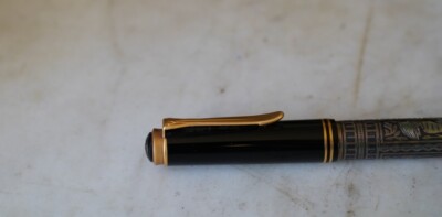 AnnonceCape rouge Achetez des objets uniques