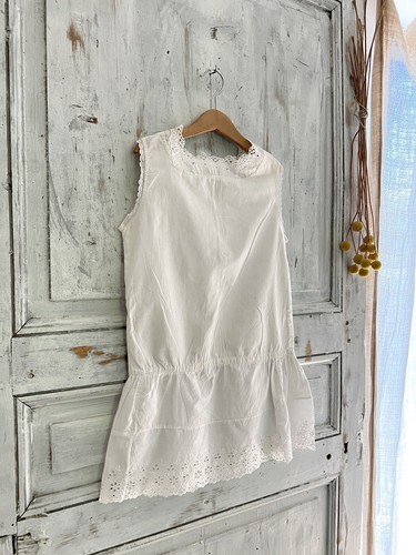 Antique French embroidered COTTON young girl LACE under dress c1900 - Picture 4 of 22