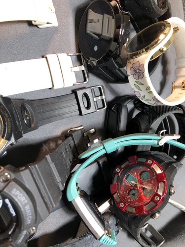 Digital Watch Lot Of (50) Untested Parts Or Repair Apple,Casio,Timex,Samsung - Picture 12 of 24