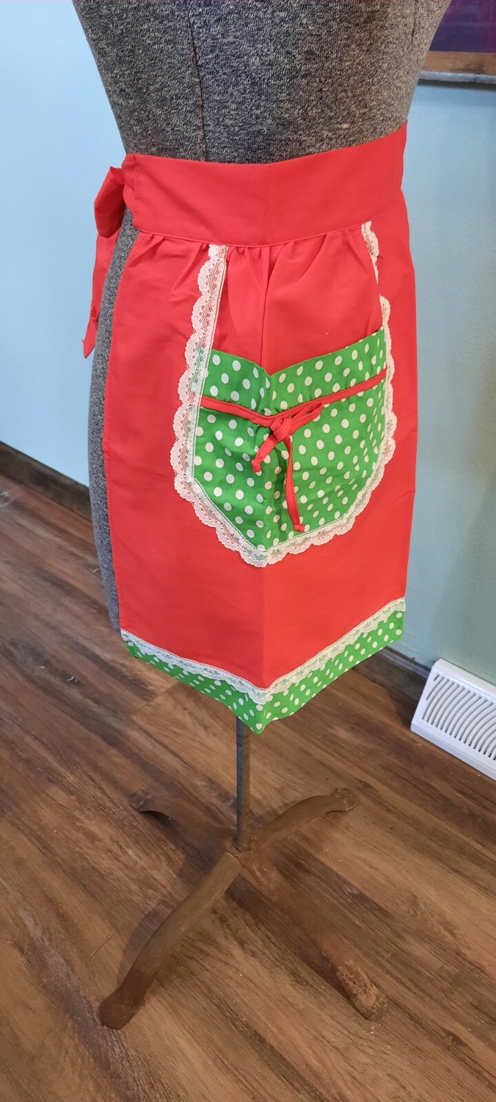 Picture 2 of 4