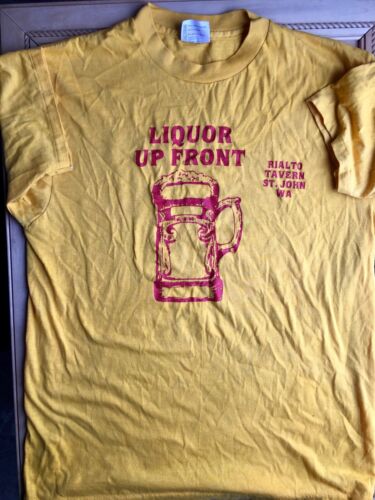 T-shirt vintage LIQUEUR UP FRONT POKER IN THE ARRIÈRE TAVERNE HUMOUR SEXE DOUX 50/50 80S - Photo 1 sur 5