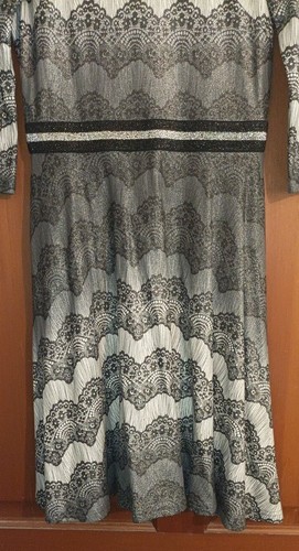 Women's Traffic People Silver Patterned 3/4 Length Sleeve Dress Size Small - Picture 4 of 4