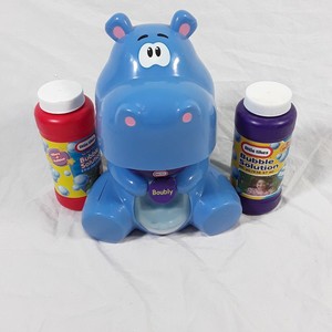 little tikes bubble bellies hippo automatic bubble blower 2 bottles