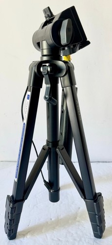 Sony VCT-60AV w/ In Grip Remote Control Tripod - Picture 9 of 11