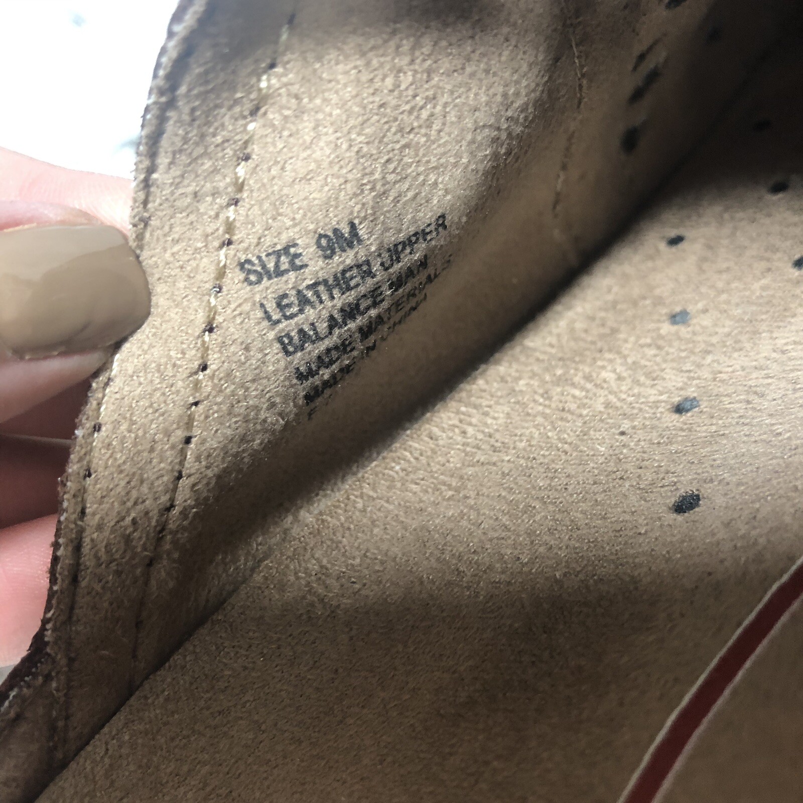 NWOT B Klogs BROWN Perforated Leather Slip Resistant Mules Men’s Men’s Men’s 9 Women’s 7 79f870 NWOT B Klogs BROWN Perforated Leather Slip Resistant Mules Men’s Men’s Men’s 9 Women’s 7 79f870