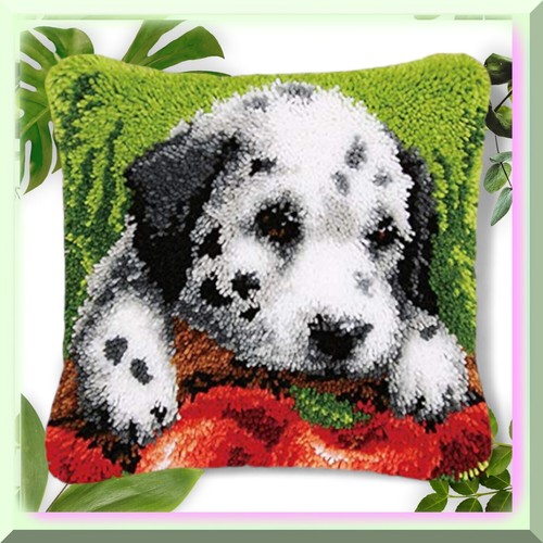 Kit de almohada de gancho de cierre hágalo usted mismo Dálmata Dreams - Crea un cojín acogedor con ganchillo - Imagen 2 de 7