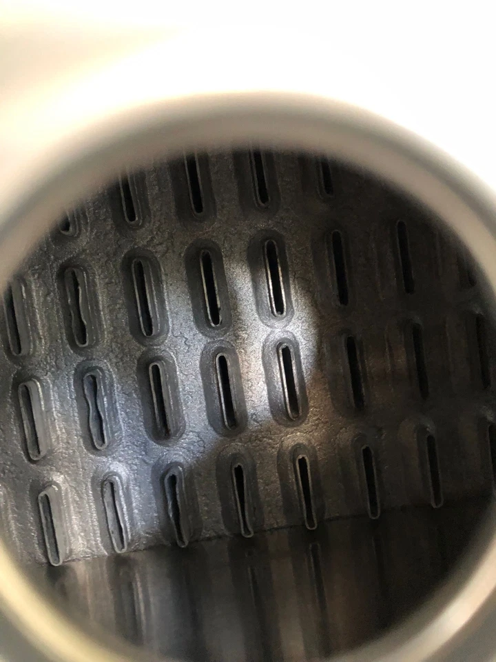 4 Row Radiator Fit 1973-1986 Chevy C10/C20/C30 K10 K20 Pickup Suburban - Image 4 of 4