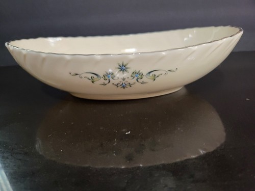 Lenox Melissa Oval Vegetable Bowl 9 1/2" L x 6" W x 2" H, Silver Trim - Picture 7 of 7