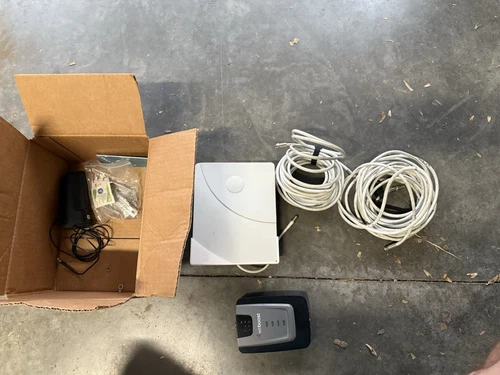 weBoost 472120 Home Room Cell Phone Signal Booster Kit