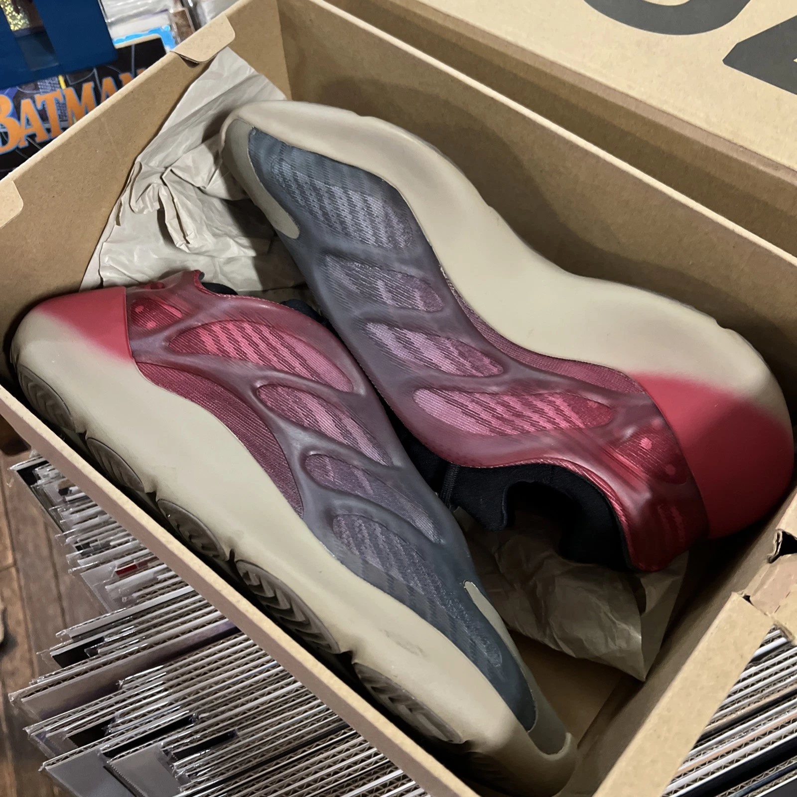 Adidas Yeezy 700 ottime condizioni con scatola rosso marrone taglia 11 5 spedizione veloce