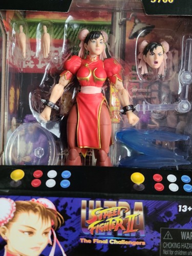 Jada Toys Street Fighter II Chun Li Player 2 Red Variant & Guile camo - Bild 2 von 4