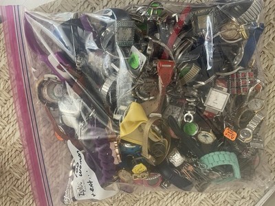 Bulk Mixed Lot Assorted Wristwatches with Watch Bands/Straps, Unisex Adults