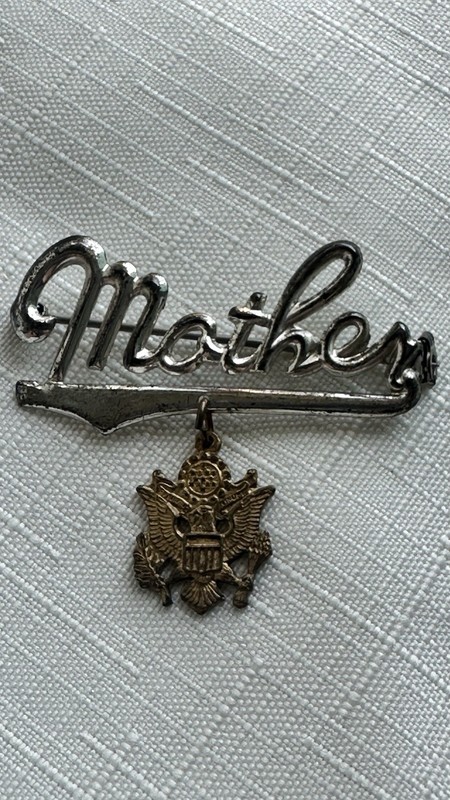 Vintage Army Mother’s Brooch/ Ww2/silver