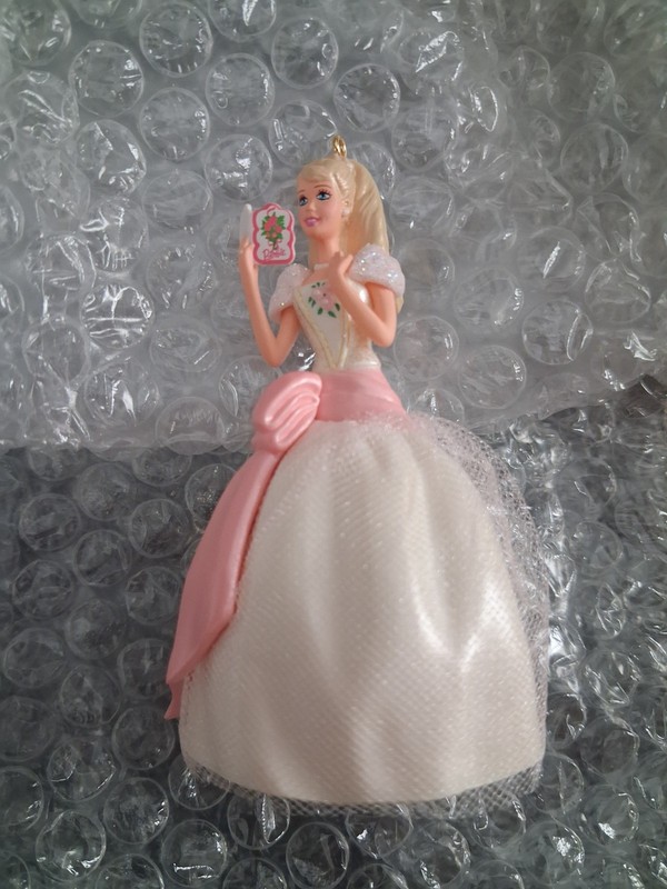 2001 Hallmark Keepsake Birthday Wishes Barbie Ornament w Box