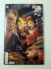 HARLEY QUINN #34 DC COMICS 1:25 JESSICA FONG VARIANT SIGNED BY SWEENEY BOO W/COA