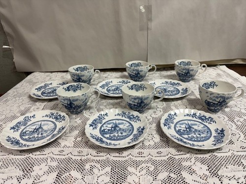 SET OF  6 - CUPS & SAUCERS -JOHNSON BROTHERS - TULIP TIME- ENGLAND - Picture 5 of 10