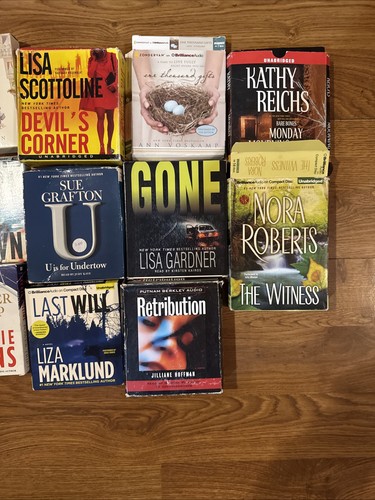 Audio Book On Cd Lot 13 Audio books ~ Assorted Authors Grafton, Nora Roberts ETC - Bild 3 von 3