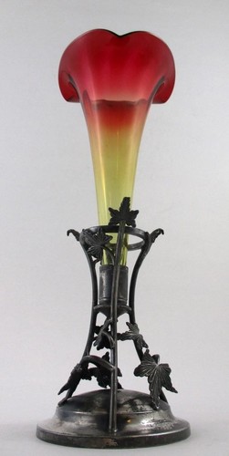 Antique AMBERINA art glass 10" tall Trumpet VASE - MERIDEN B. Co. #320 SP Stand - Picture 6 of 12