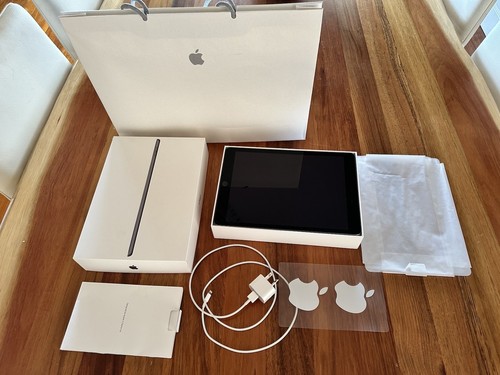 Apple iPad 9th Gen Wi Fi 64GB Tablet Excellent Condition
