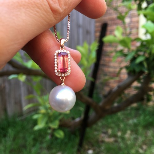Natural pink-red tourmaline 12.3mm seawater white pearl diamond 18K gold pendant - Picture 7 of 12