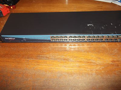 Conmutador Web inteligente de 8 puertos Fast Ethernet PoE+ con 2