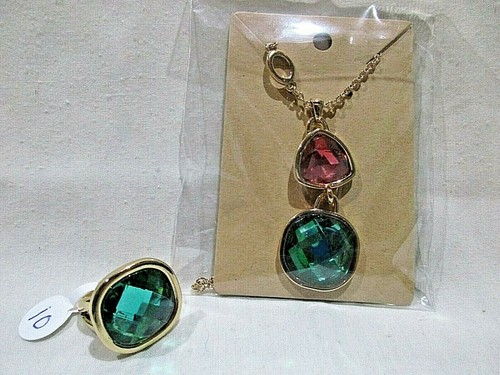 Avon Halskette und Ring Set grün rosa goldfarben 18" Halskette Größe 10 Ring