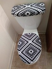 Contemporary Gray White Trellis Roman Elongated Toilet Seat /& Tank Lid Cover Set