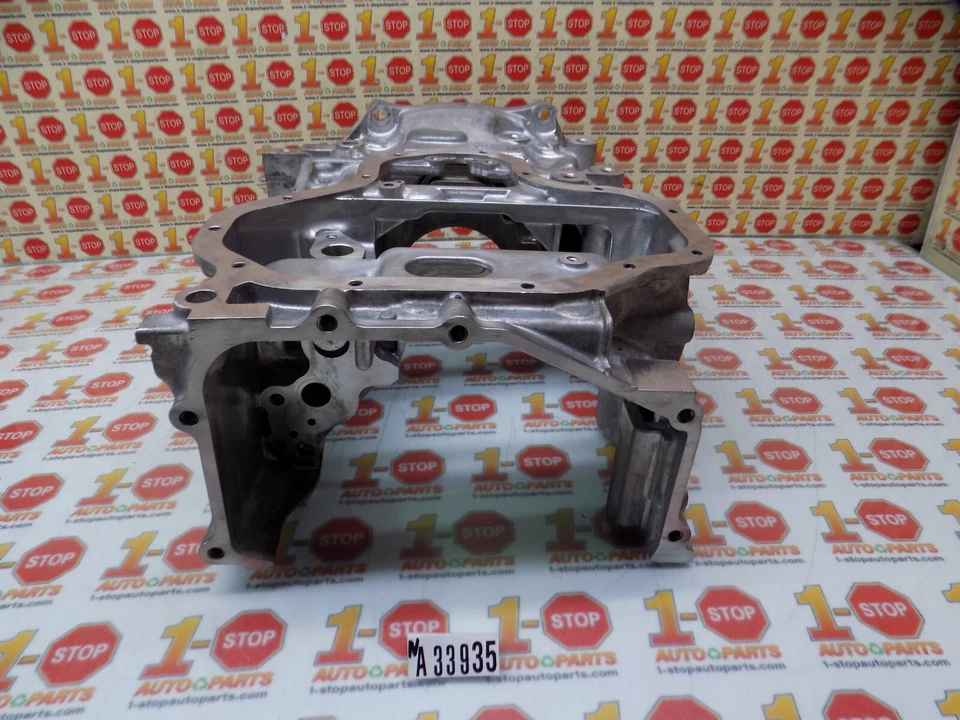 Panela de óleo do motor lateral superior INFINITI QX50 2019-2023 11110-5NA0B FABRICANTE DE EQUIPAMENTO ORIGINAL - Imagem 2 de 4