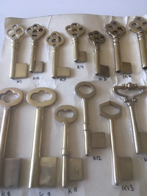 18 Real Antique Brass Keys Set Keys For China Cabinet Locks Ebay