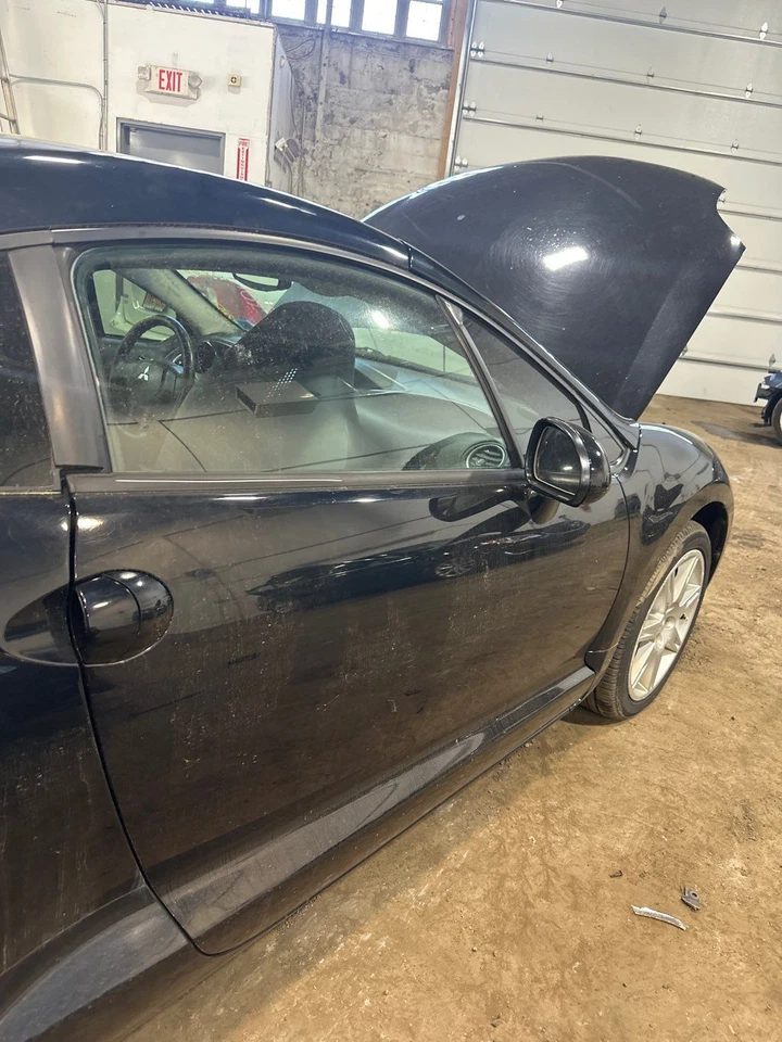 Used Front Right Door Assembly Front fits: 2007 Mitsubishi Eclipse Coupe Front R - Изображение 2 из 4
