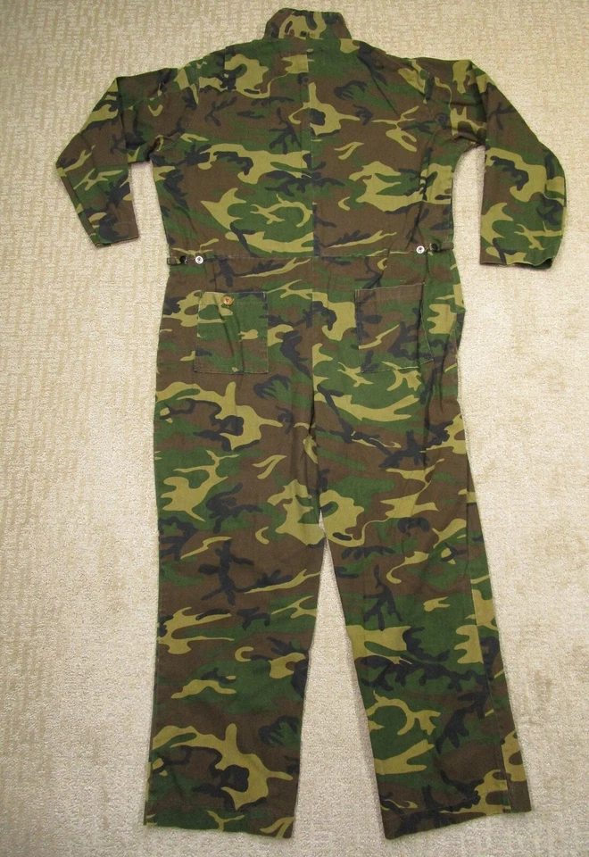 Vintage Game Winner Coveralls Men Extra Large Green Woodland Camo Hunting Zip Up - Image 3 of 4