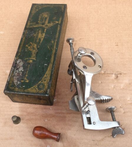 Antique "The Moldacot Pocket" Sewing Machine with Original Tin - Picture 8 of 21