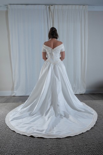 New Vintage Deadstock Elegant Custom Vintage Wedding Dress size 10 - Picture 3 of 4