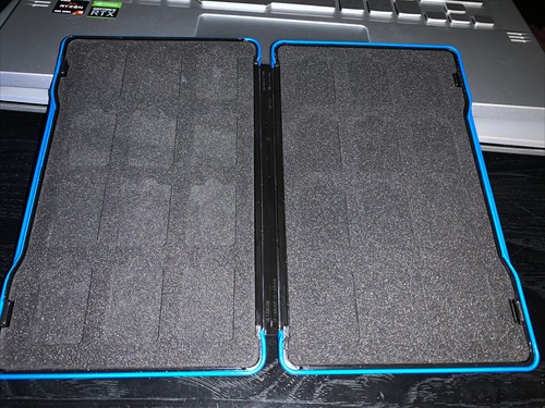 USED LEGO Collectors Steelbook Carrying Case Holds 24 Nintendo Switch Games RARE - Picture 2 of 2