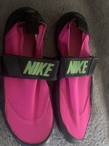 vintage nike aqua socks