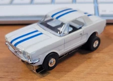 FORD MUSTANG COUPE JOHNNY LIGHTNING HO ELECTRIC SLOT CAR AURORA THUNDERJET STYLE